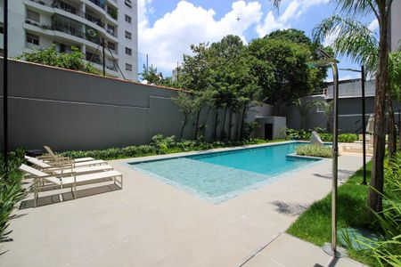 Apartamento para alugar com 28m², 1 quarto e sem vagaÁrea comum - Piscina