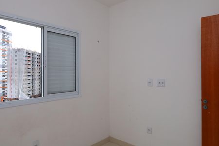 Quarto 1 de apartamento para alugar com 2 quartos, 40m² em Itaquera, São Paulo