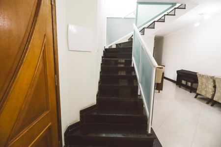 Escada de casa à venda com 3 quartos, 166m² em Tucuruvi, São Paulo