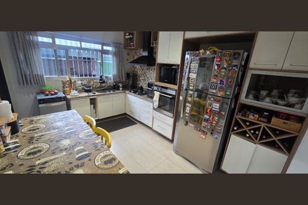 Casa à venda com 160m², 3 quartos e 3 vagasCozinha