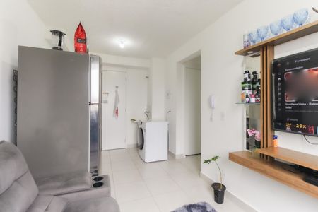 Sala - Cozinha de apartamento para alugar com 2 quartos, 60m² em Vila Carmosina, São Paulo