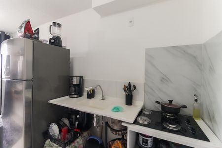 Sala - Cozinha de apartamento para alugar com 2 quartos, 60m² em Vila Carmosina, São Paulo