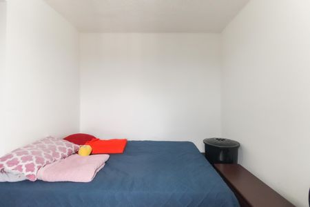 Quarto 1 de apartamento para alugar com 2 quartos, 60m² em Vila Carmosina, São Paulo