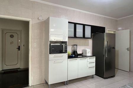 Apartamento para alugar com 93m², 2 quartos e 1 vagaCozinha 