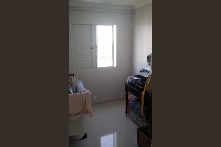 Quarto de apartamento à venda com 3 quartos, 56m² em Jardim Cocaia, Guarulhos