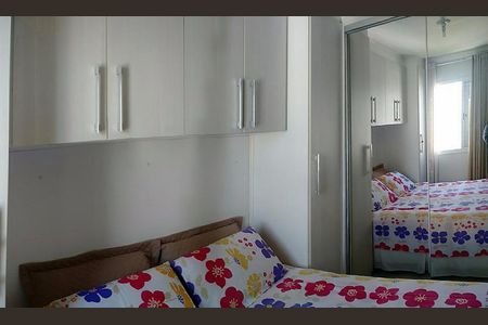 Quarto de apartamento à venda com 3 quartos, 56m² em Jardim Cocaia, Guarulhos