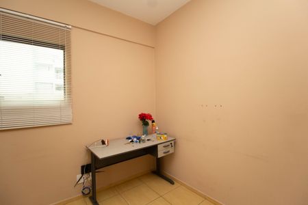 Casa à venda com 265m², 4 quartos e 10 vagas Casa à venda com 265m², 4 quartos e 10 vagasEscritório