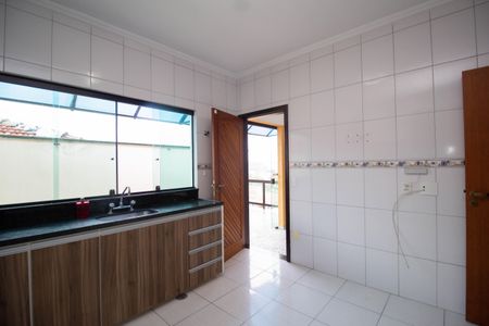 Casa à venda com 265m², 4 quartos e 10 vagas Casa à venda com 265m², 4 quartos e 10 vagasCozinha