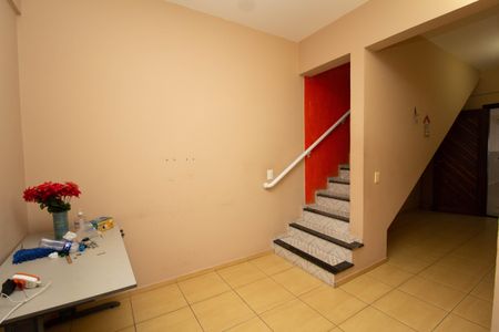 Casa à venda com 265m², 4 quartos e 10 vagas Casa à venda com 265m², 4 quartos e 10 vagasEscritório