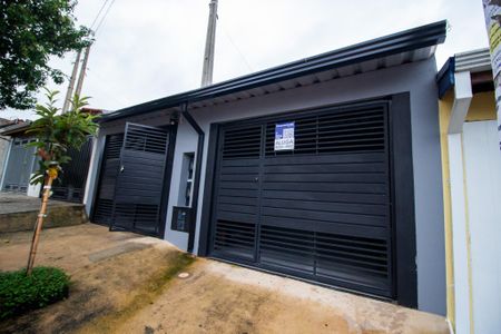 Casa para alugar com 60m², 2 quartos e 1 vagaFachada