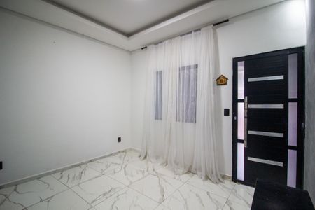 Casa para alugar com 60m², 2 quartos e 1 vagaSala