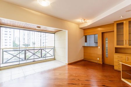 Sala de apartamento para alugar com 3 quartos, 95m² em Moema, São Paulo
