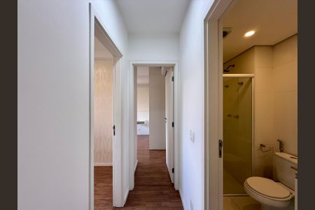 Apartamento para alugar com 70m², 2 quartos e 2 vagasCorredor Quartos 