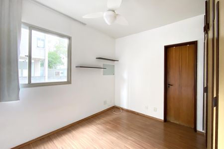 Apartamento à venda com 77m², 2 quartos e 1 vagaSuite