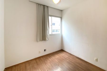 Apartamento à venda com 77m², 2 quartos e 1 vagaQuarto 2