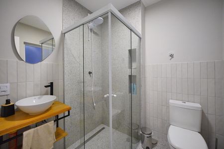 Banheiro de apartamento para alugar com 1 quarto, 53m² em Centro, Florianópolis