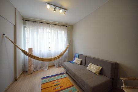 Sala de apartamento para alugar com 1 quarto, 53m² em Centro, Florianópolis