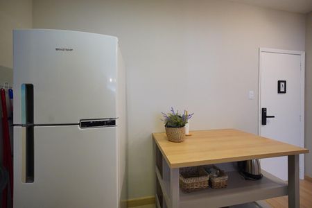 Cozinha de apartamento para alugar com 1 quarto, 53m² em Centro, Florianópolis