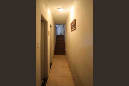 Casa à venda com 187m², 2 quartos e 1 vaga Casa à venda com 187m², 2 quartos e 1 vagaCorredor