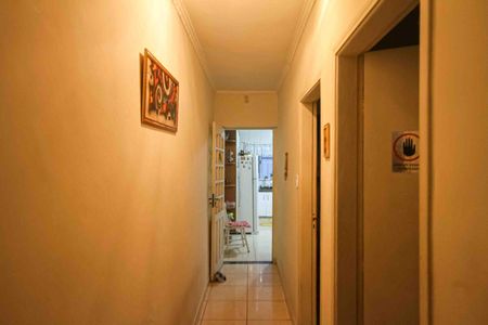 Casa à venda com 187m², 2 quartos e 1 vaga Casa à venda com 187m², 2 quartos e 1 vagaCorredor