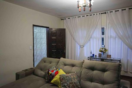 Casa à venda com 187m², 2 quartos e 1 vaga Casa à venda com 187m², 2 quartos e 1 vagaSala