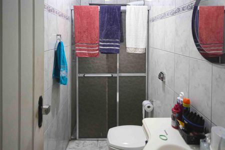 Casa à venda com 187m², 2 quartos e 1 vaga Casa à venda com 187m², 2 quartos e 1 vagaBanheiro