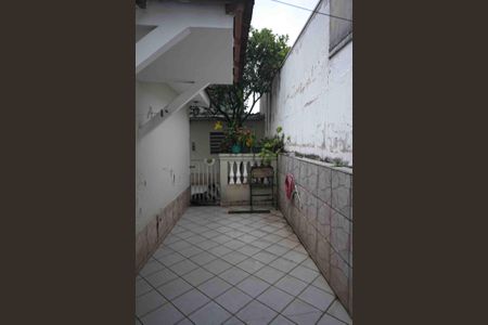 Casa à venda com 187m², 2 quartos e 1 vaga Casa à venda com 187m², 2 quartos e 1 vagaCorredor externo