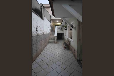 Casa à venda com 187m², 2 quartos e 1 vaga Casa à venda com 187m², 2 quartos e 1 vagaCorredor externo