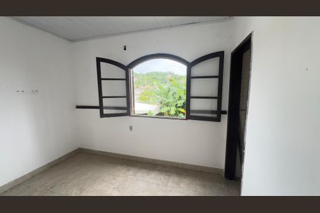 Sala de casa para alugar com 2 quartos, 80m² em Caxito Pequeno, Maricá