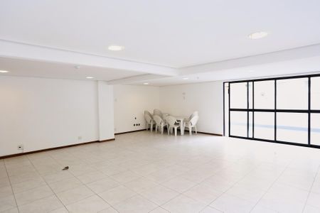 Apartamento à venda com 45m², 1 quarto e 1 vagaÁrea comum - Salão de festas