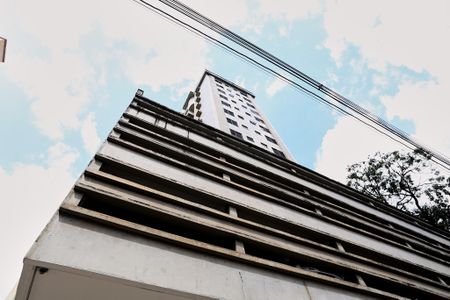 Apartamento à venda com 45m², 1 quarto e 1 vagaFachada