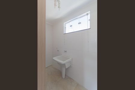 Casa para alugar com 230m², 2 quartos e 2 vagas Casa para alugar com 230m², 2 quartos e 2 vagasÁrea de Serviço