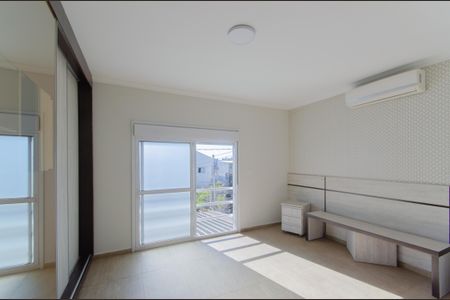 Casa para alugar com 230m², 2 quartos e 2 vagas Casa para alugar com 230m², 2 quartos e 2 vagasSuíte 2