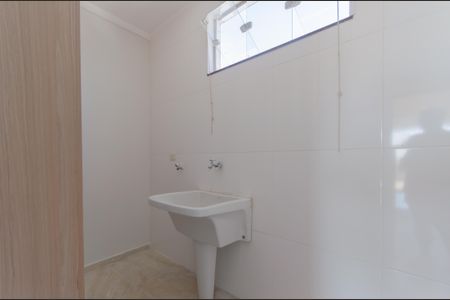 Casa para alugar com 230m², 2 quartos e 2 vagas Casa para alugar com 230m², 2 quartos e 2 vagasÁrea de Serviço