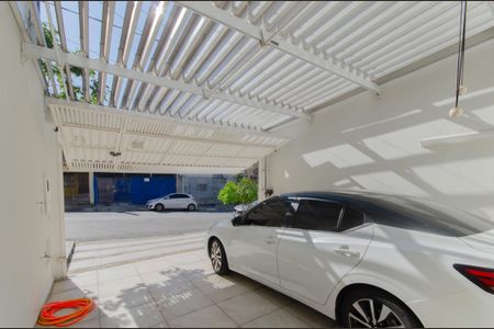 Casa para alugar com 230m², 2 quartos e 2 vagas Casa para alugar com 230m², 2 quartos e 2 vagasGaragem