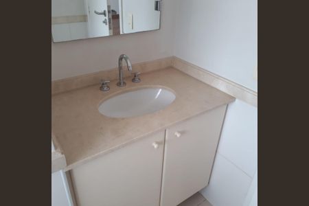 Banheiro de apartamento à venda com 2 quartos, 97m² em Sumaré, São Paulo