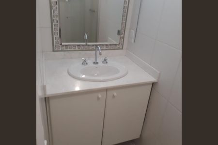 Banheiro de apartamento à venda com 2 quartos, 97m² em Sumaré, São Paulo