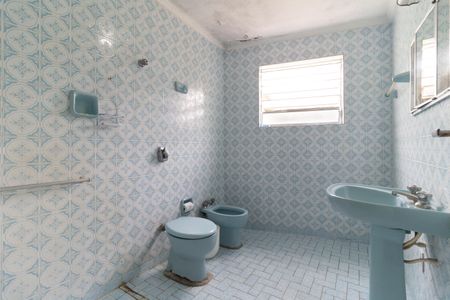 Casa à venda com 200m², 3 quartos e 2 vagas Casa à venda com 200m², 3 quartos e 2 vagasBanheiro 2