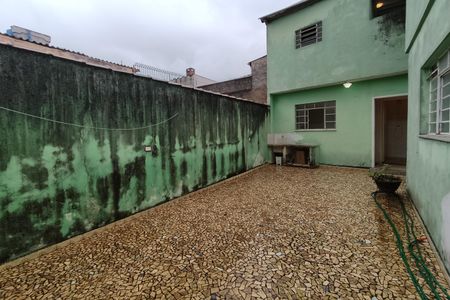 Casa à venda com 200m², 3 quartos e 2 vagas Casa à venda com 200m², 3 quartos e 2 vagasQuintal