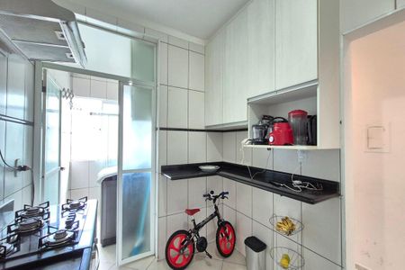 Apartamento à venda com 64m², 2 quartos e 1 vagaCozinha 