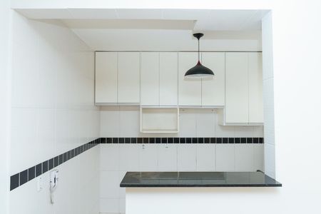 Apartamento à venda com 2 quartos, 45m² em Califórnia, Belo Horizonte