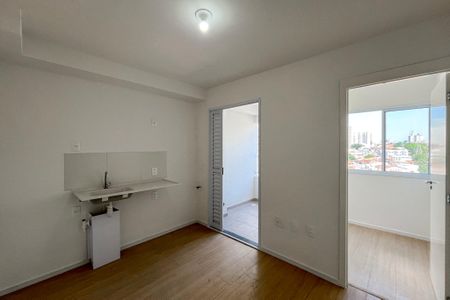 Sala/Cozinha de apartamento para alugar com 2 quartos, 30m² em Vila Dom Pedro I, São Paulo