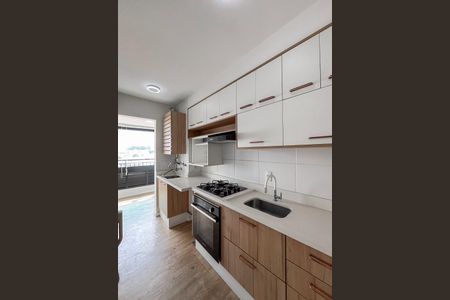 Apartamento para alugar com 74m², 2 quartos e 2 vagasCozinha