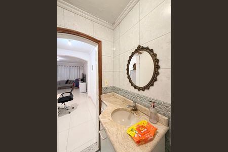 Casa à venda com 199m², 4 quartos e 3 vagasLavabo