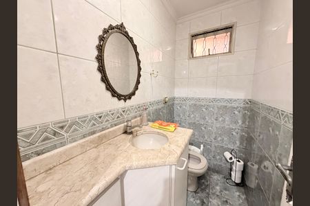 Casa à venda com 199m², 4 quartos e 3 vagasLavabo