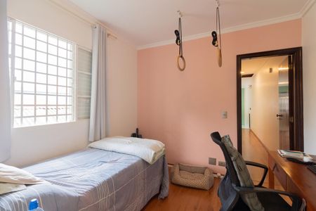 Casa à venda com 170m², 3 quartos e 3 vagasQuarto 3