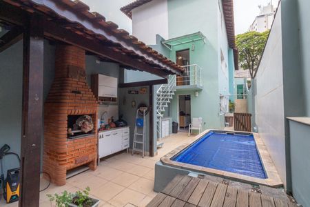 Casa à venda com 170m², 3 quartos e 3 vagasÁrea de lazer