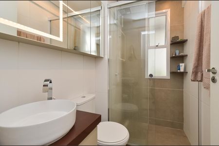 Apartamento à venda com 57m², 2 quartos e 2 vagasBanheiro Social