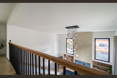 Casa à venda com 600m², 3 quartos e 8 vagasCorredor 