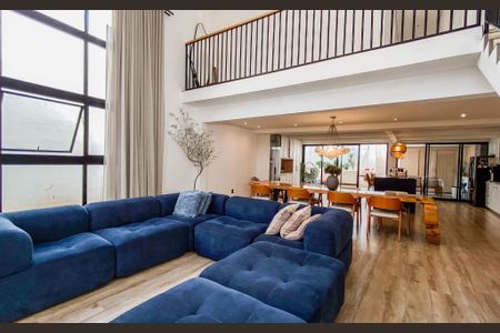 Casa à venda com 600m², 3 quartos e 8 vagasSala 